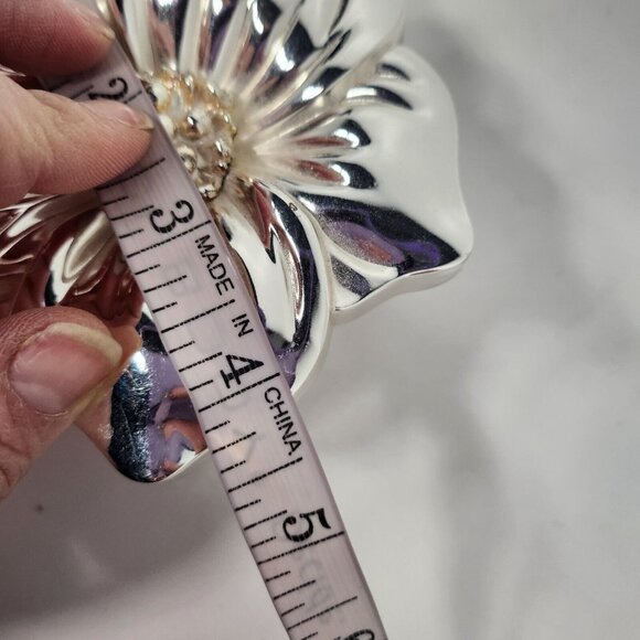 VTG Mirrored Silver Tone Metal Flower Jewelry Box Lidded For You Ease Only Inc - Picture 9 of 10